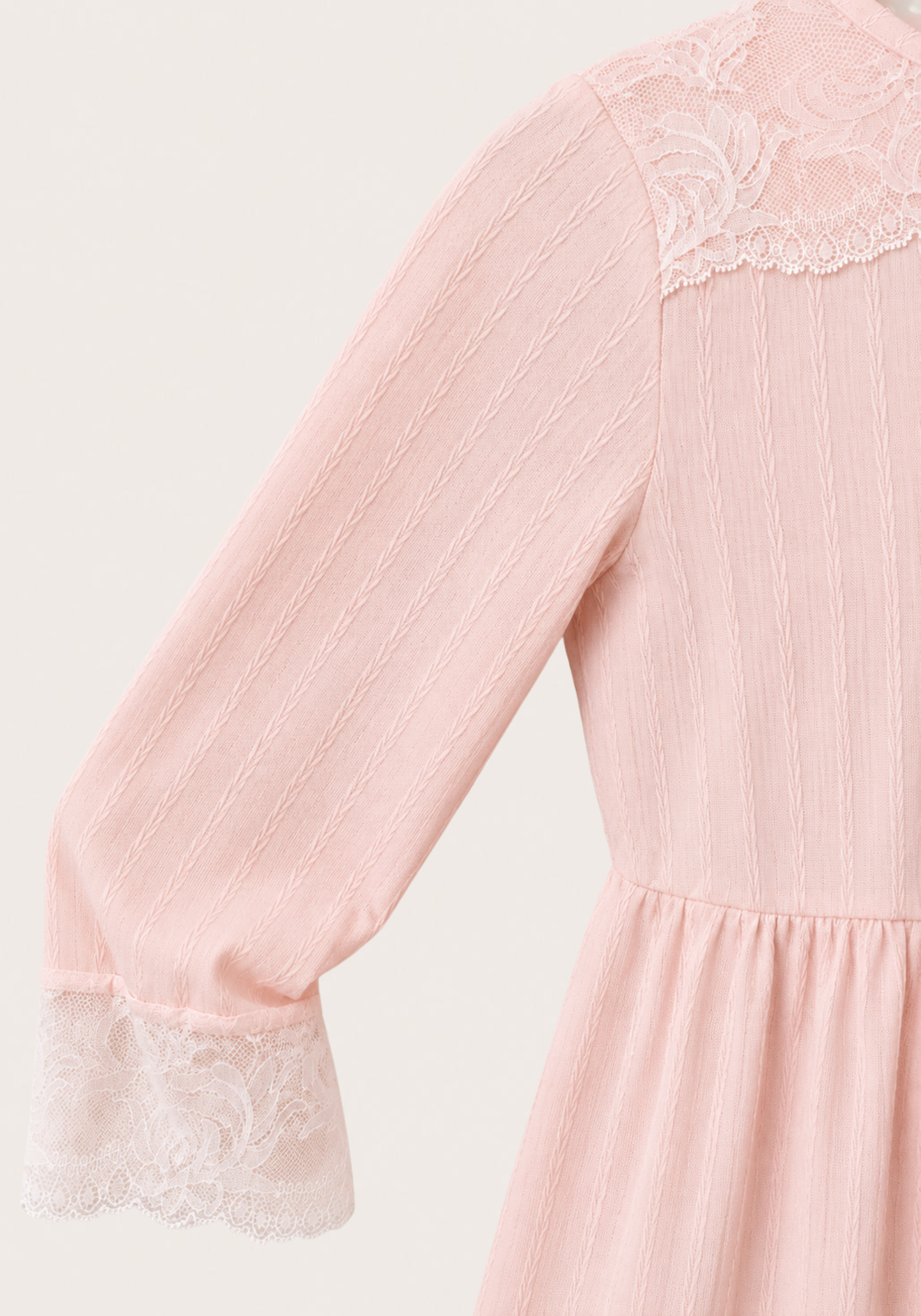 Maternal 3 Pieces Set: Pajamas With Long Robe