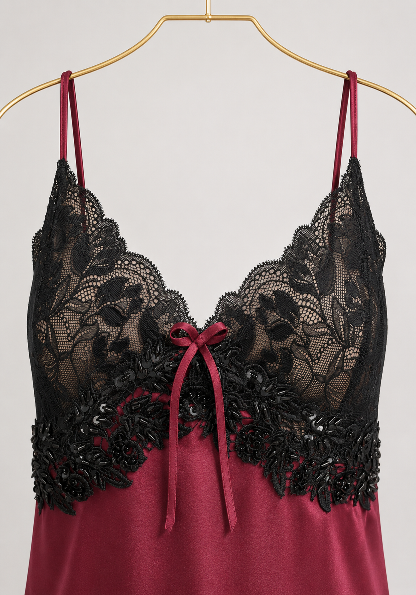 Satin Babydoll: Shoulder Strap With Dantel Cups And Applique Under Cups