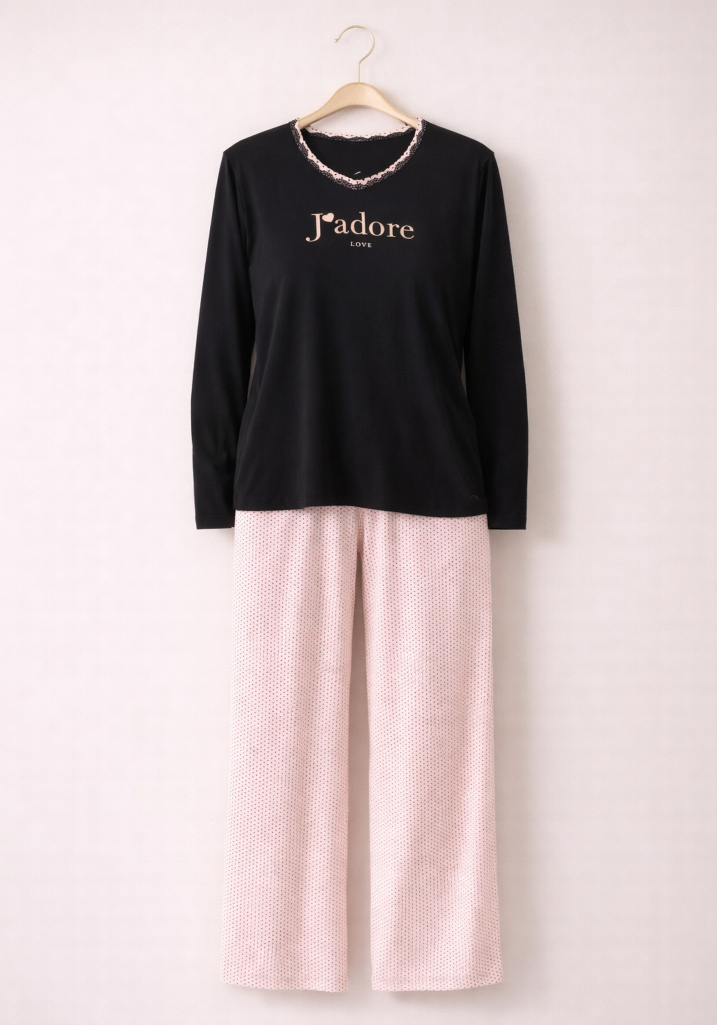 Long Sleeve Pajamas: Plain Top And Dotted Pants (Pvis Els)