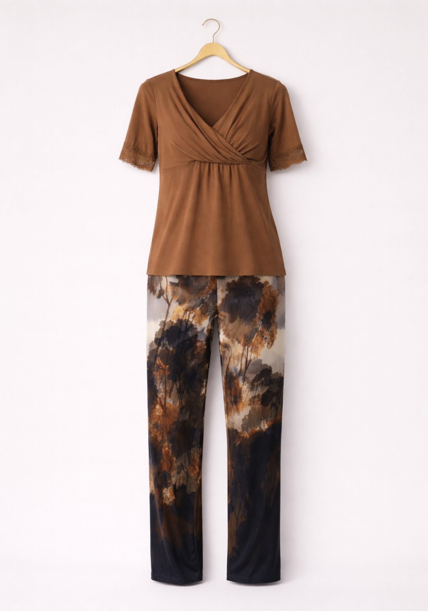 Maternal Pajamas: Plain Short Sleeve Top And Printed Pants (Vis Els)