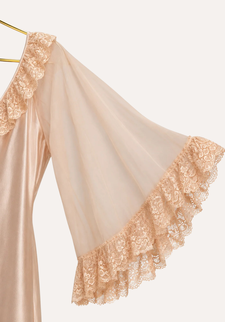 Long Chiffon Sleeve Long Satin Gown With Dantel Detail