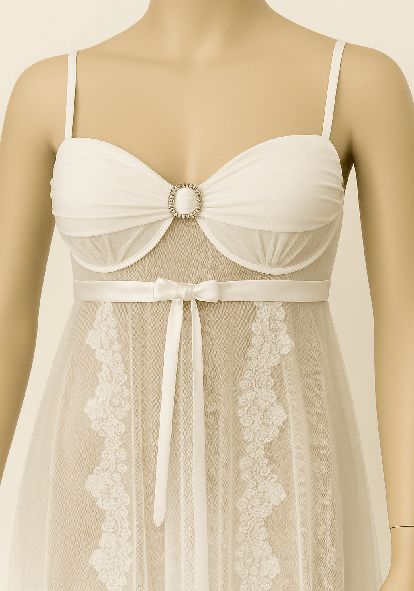 مجموعة فستان الزفاف الطويل من LNGR