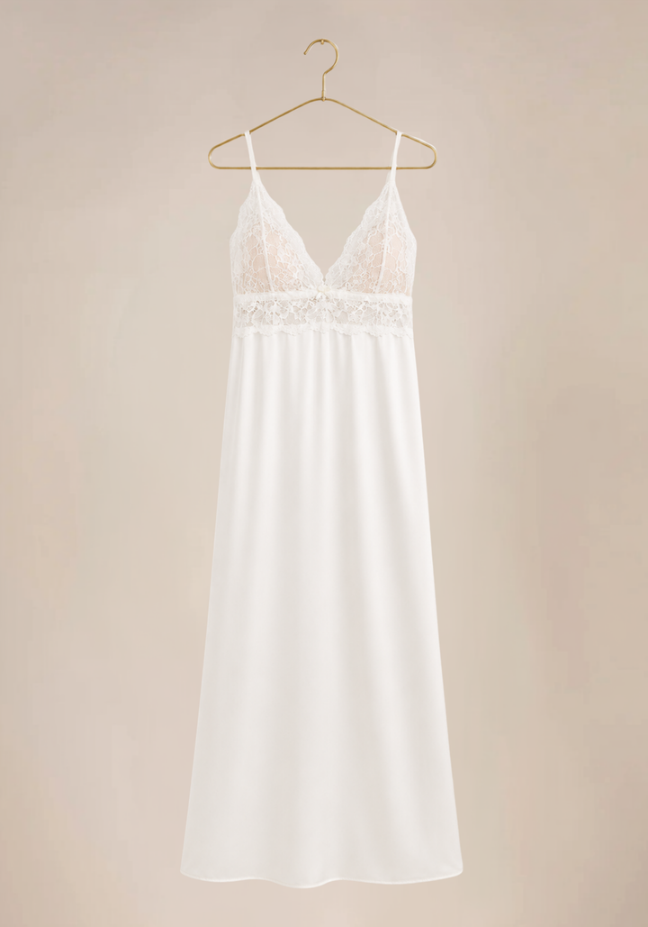 Bridal Long Robe Set: Shoulder Strap Lace Bra Long Gown And Long Robe With Lace Detail