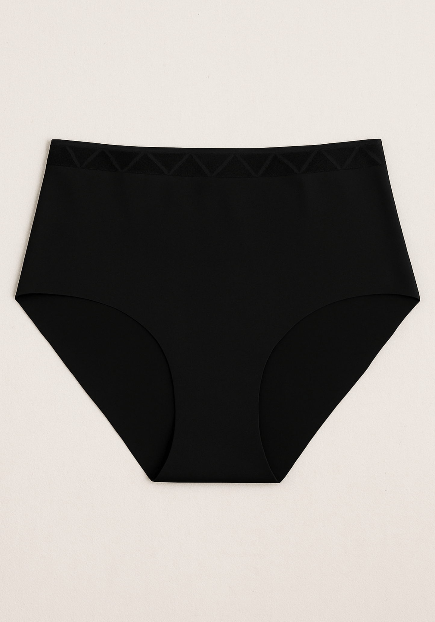 ملابس داخلية UNDR عالية الخصر