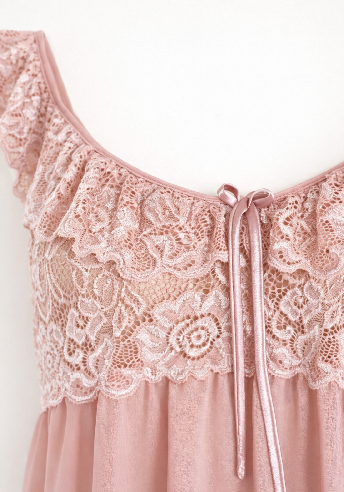 Schiffon Short Nighty With Dantel Breast Area