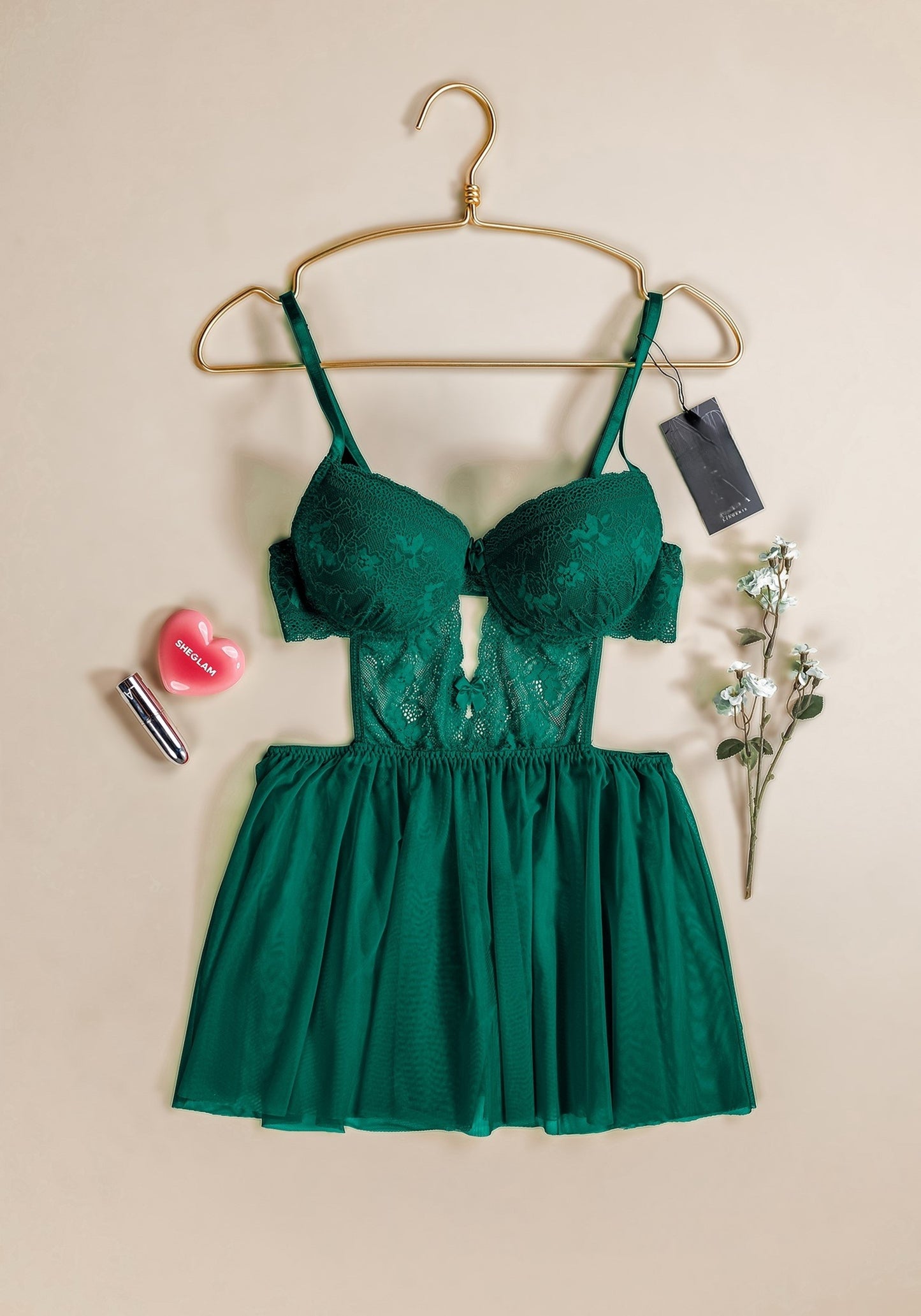 Babydoll: Paddded Lace Bra And Elastic Waist Toullele Skirt With Lace Suspensions