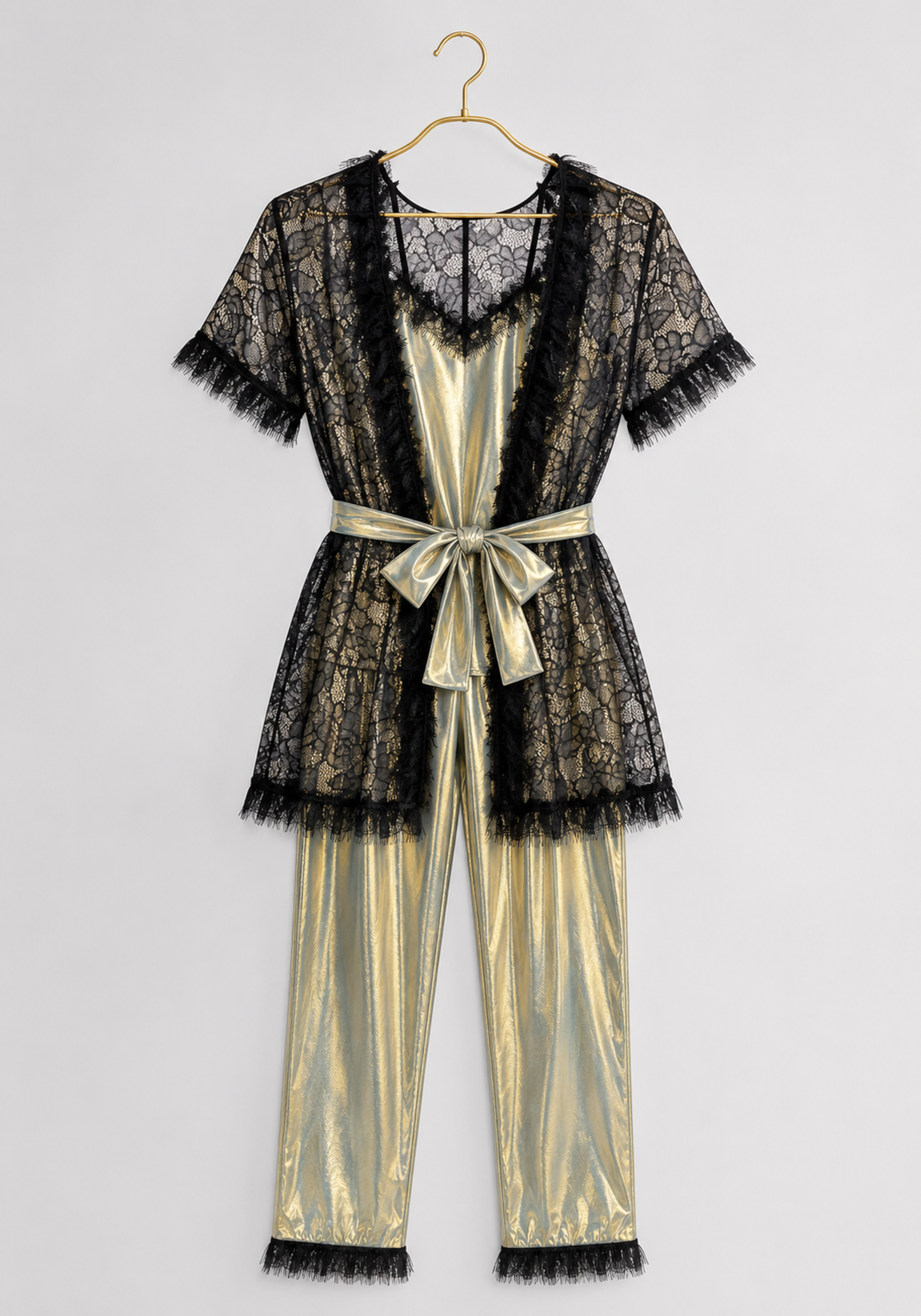 3 Pieces Pajamas: Disko Shoulder Strap Top And Pants And Full Dantel Short Sleeves Short Robe