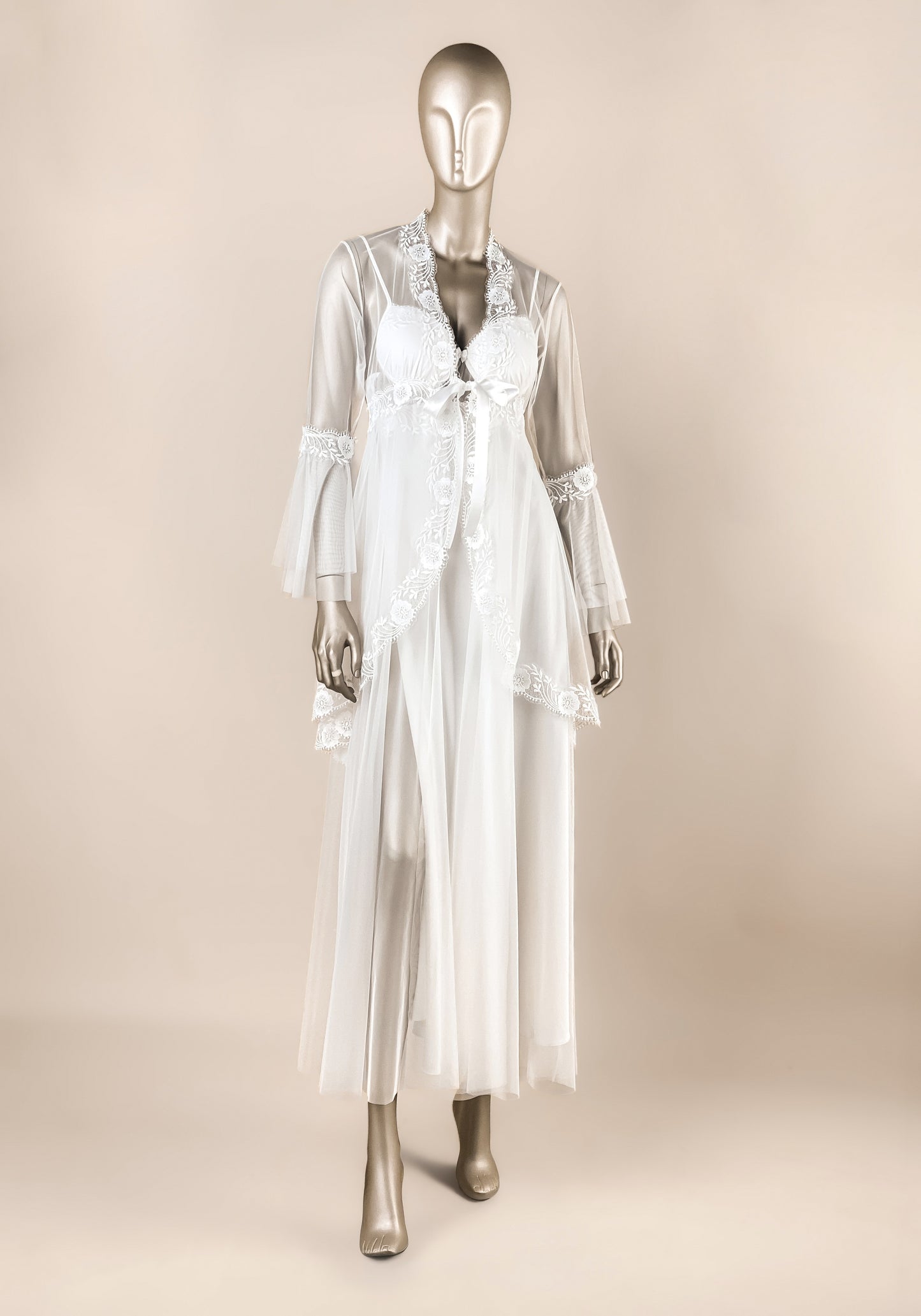 Bridal Robe Set: Padded Underwire Satin Long Nighty And Long Sschiffon Robe With Lace Detail