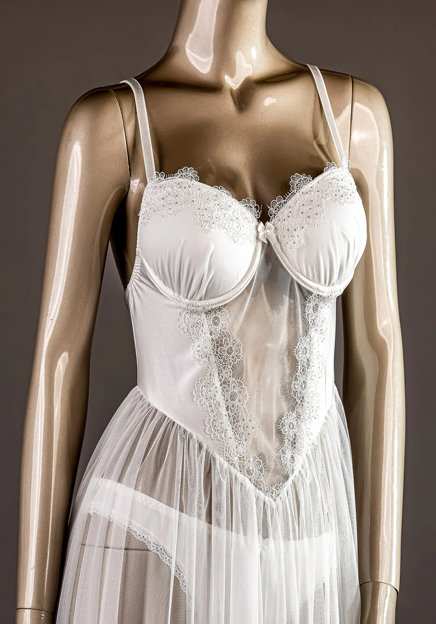 Bridal Long Robe Set: Shoulder Strap Dantel Padded Underwire Cup Schiffon Long Nighty And Satin Long Robe With Schiffon Sleeves And Satin Lace Panty