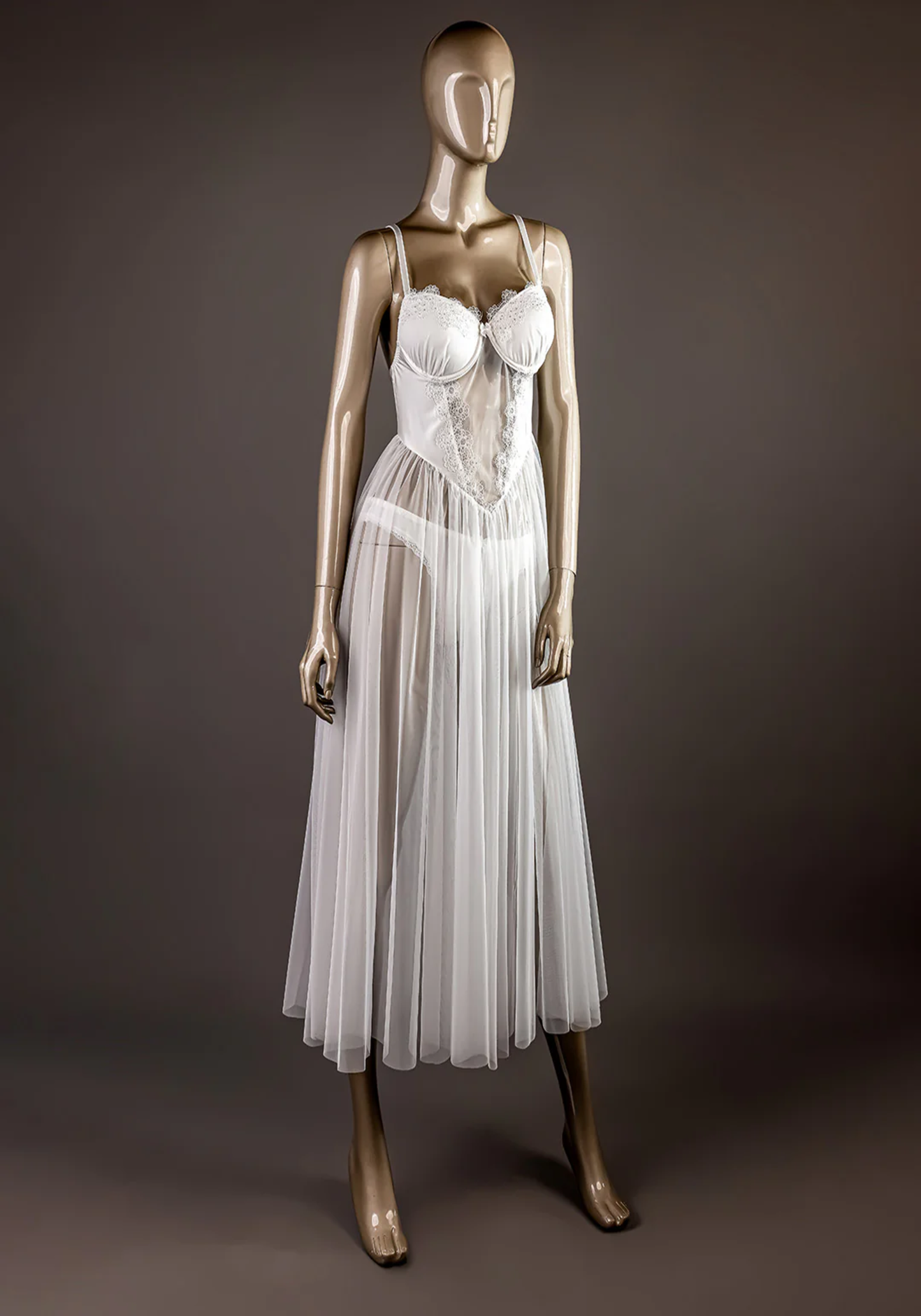 Bridal Long Robe Set: Shoulder Strap Dantel Padded Underwire Cup Schiffon Long Nighty And Satin Long Robe With Schiffon Sleeves And Satin Lace Panty