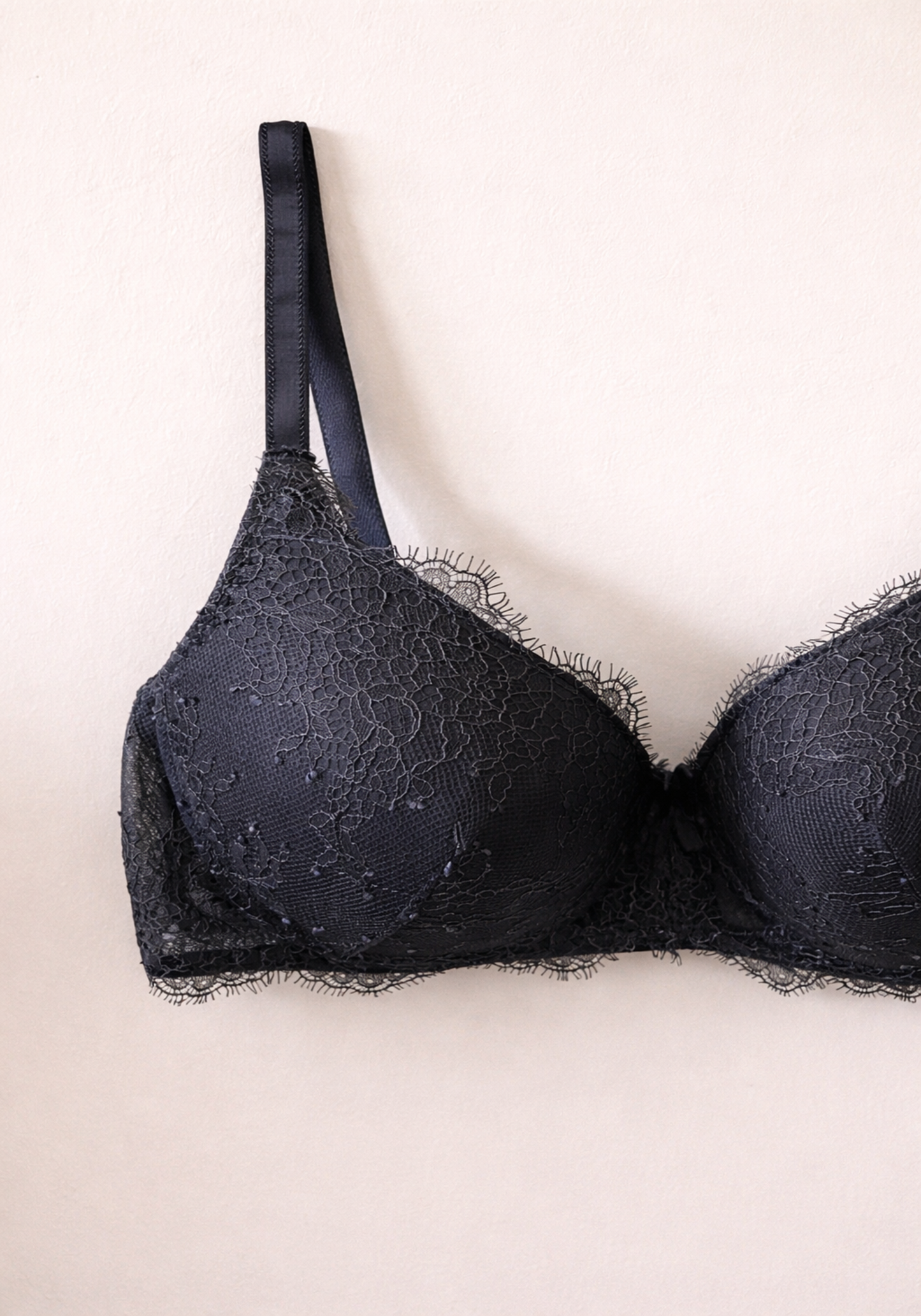 Soft Padded Bra With Lace Detail