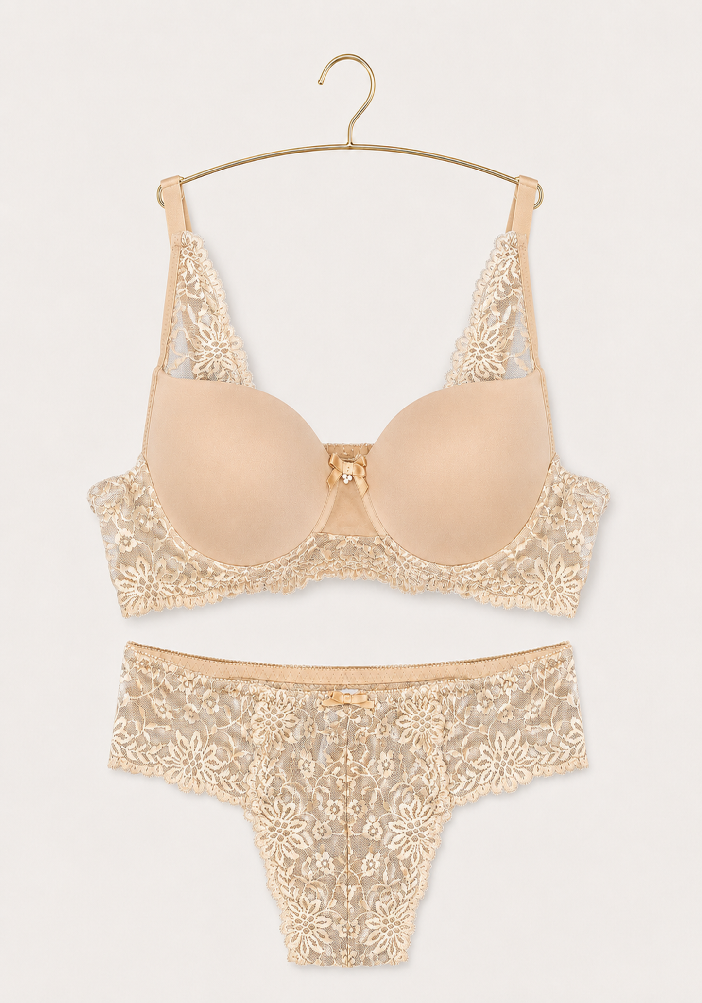 Lingerie Bra Set: Plain Padded Cup Bra With Lace Detail And Full Dantel Panty