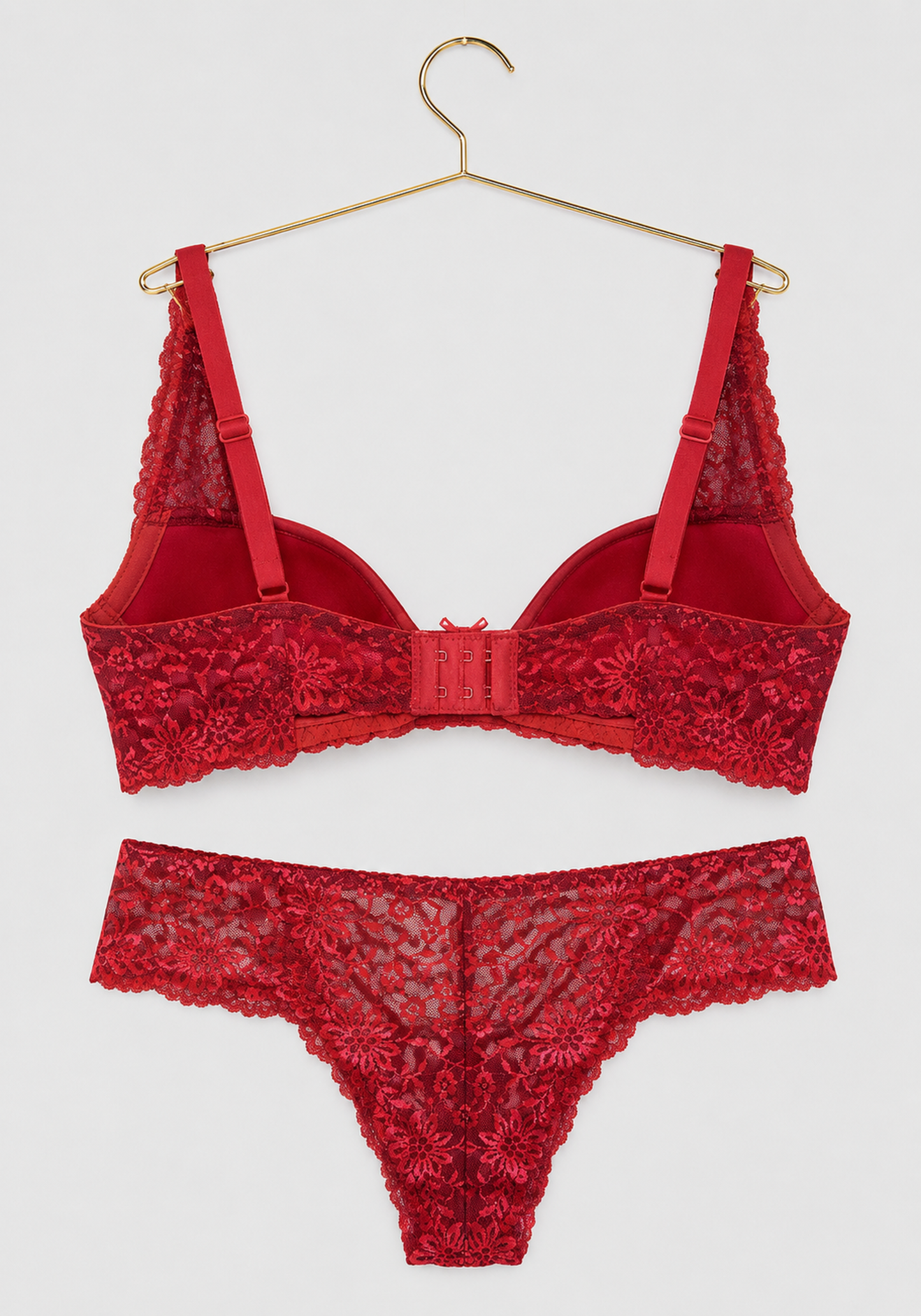 Lingerie Bra Set: Plain Padded Cup Bra With Lace Detail And Full Dantel Panty