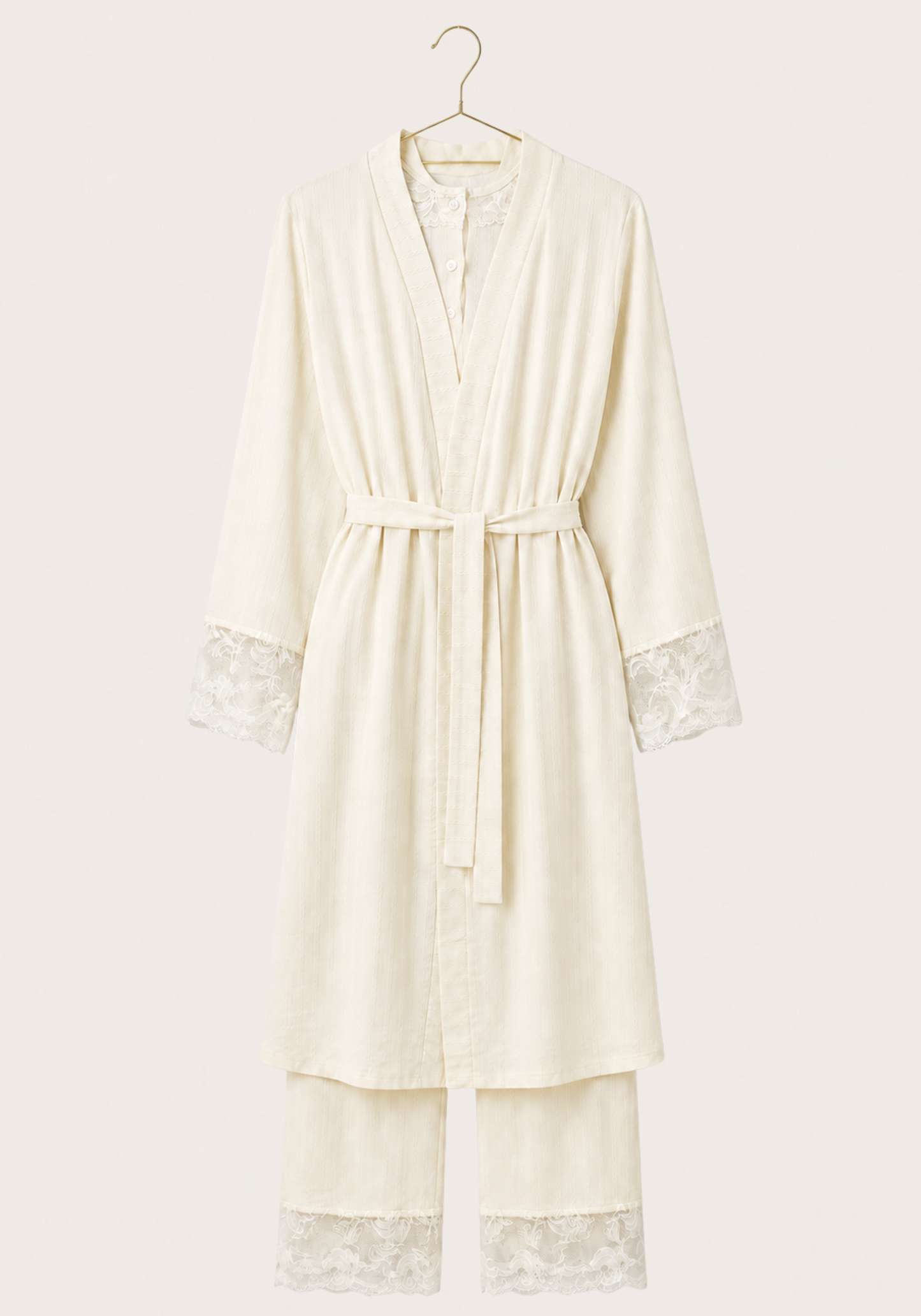 Maternal 3 Pieces Set: Pajamas With Long Robe