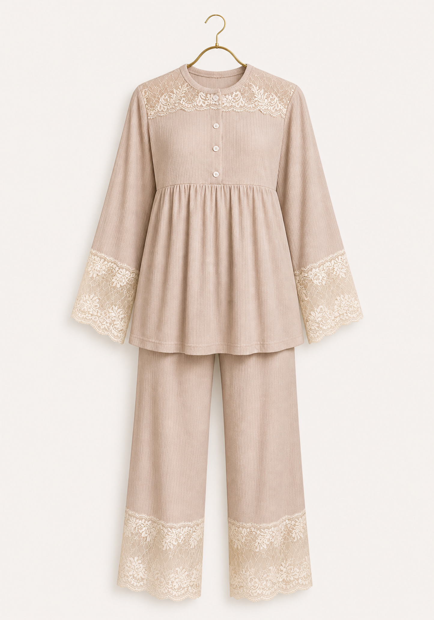 Maternal 3 Pieces Set: Pajamas With Long Robe