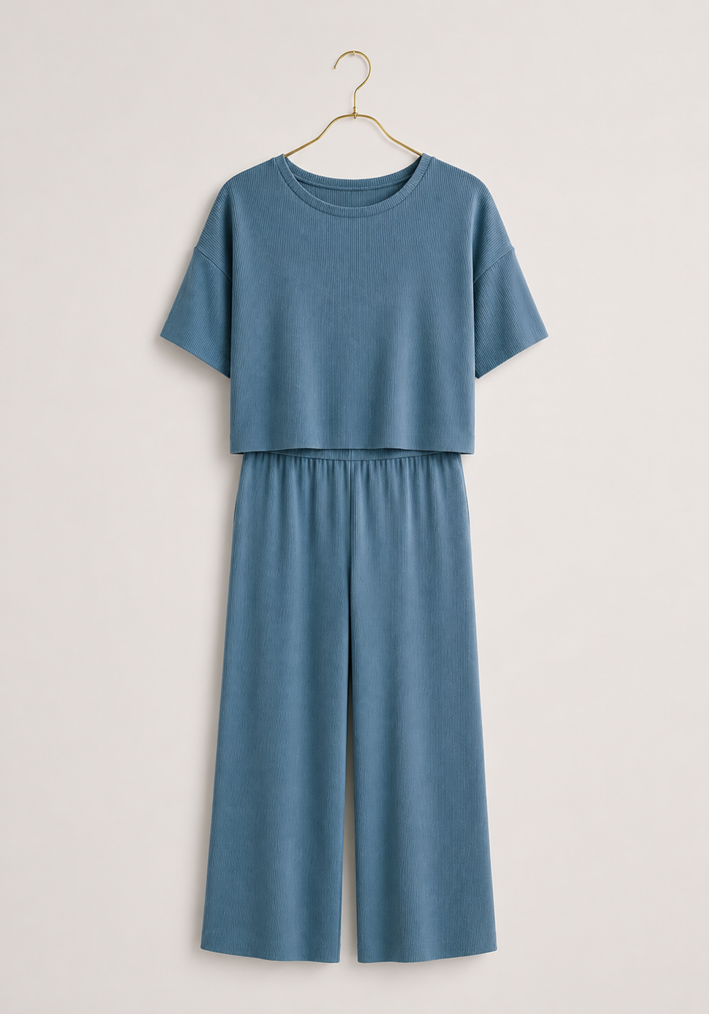 Pajamas: Plain Short Top And Flare Pants (62% Polyester 33% Viscose 5% Lycra)