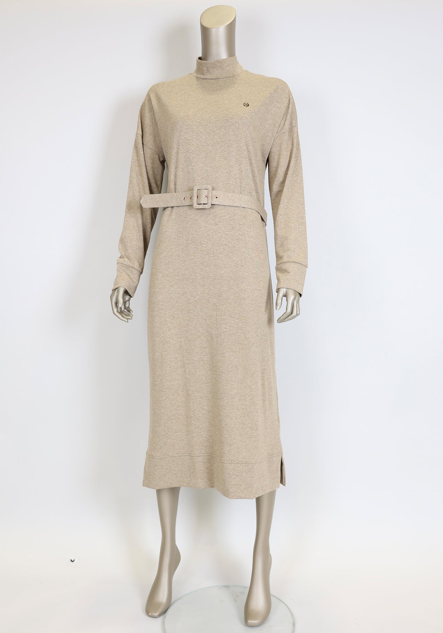 فستان طويل الأكمام من S&amp;L