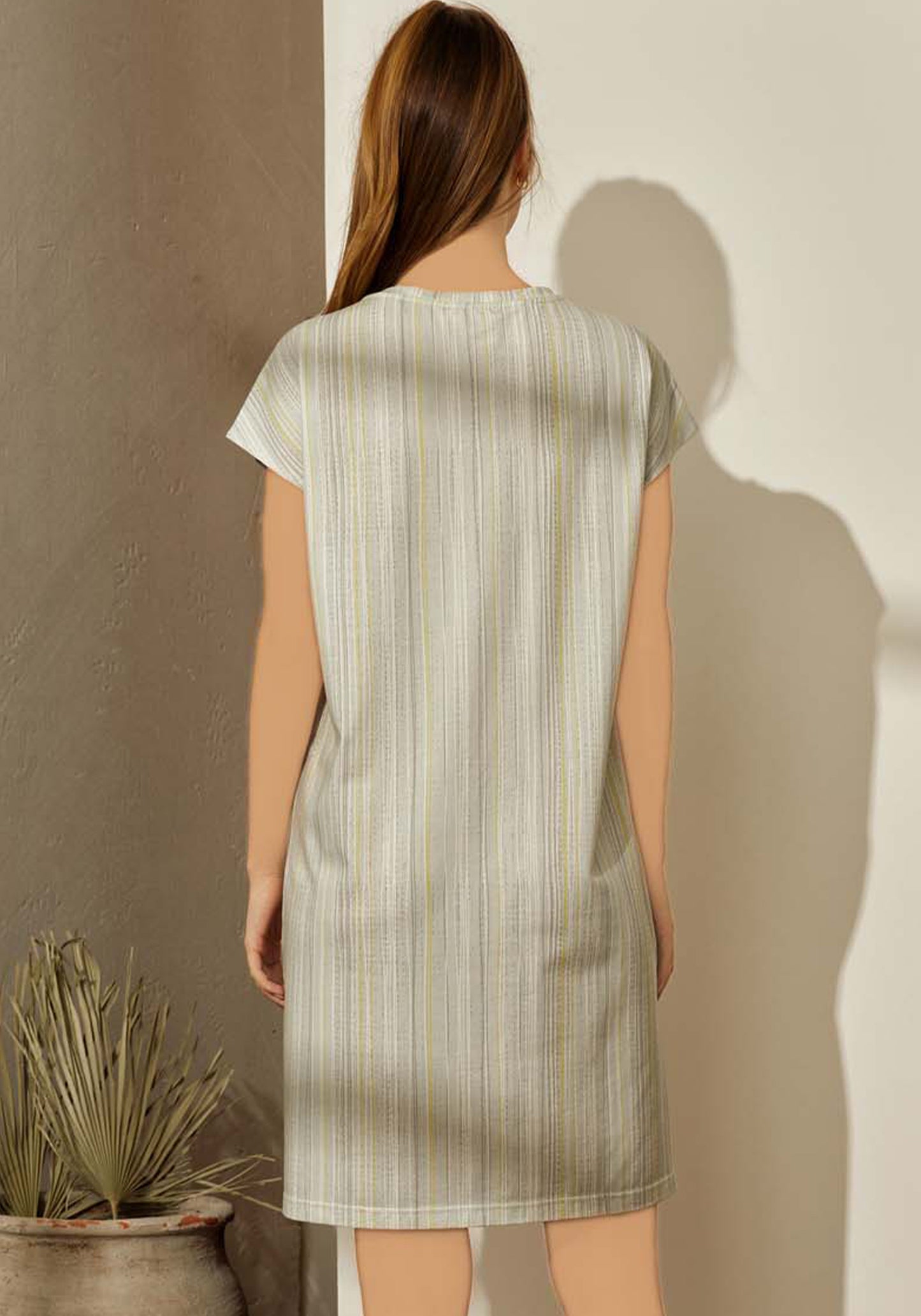 قميص نوم مخطط باللون الأخضر من S&amp;L