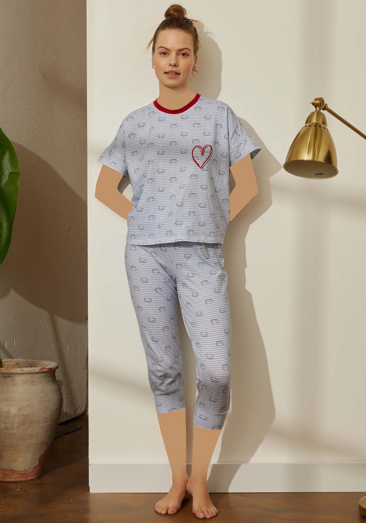 بيجامة مخططة باللون الأزرق من S&amp;L