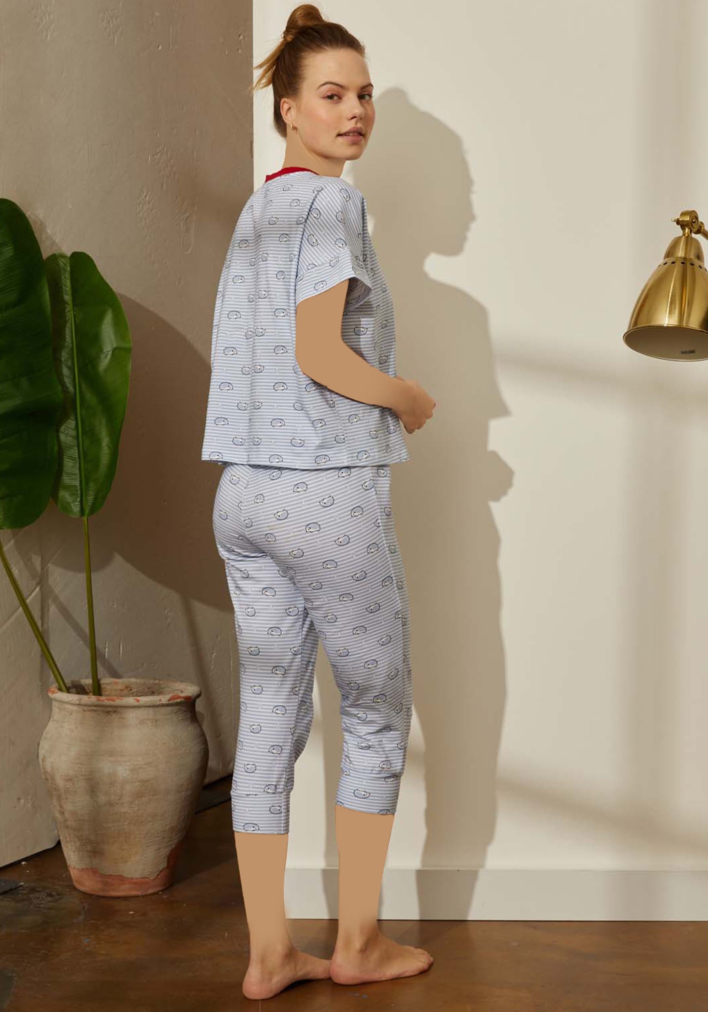 بيجامة مخططة باللون الأزرق من S&amp;L