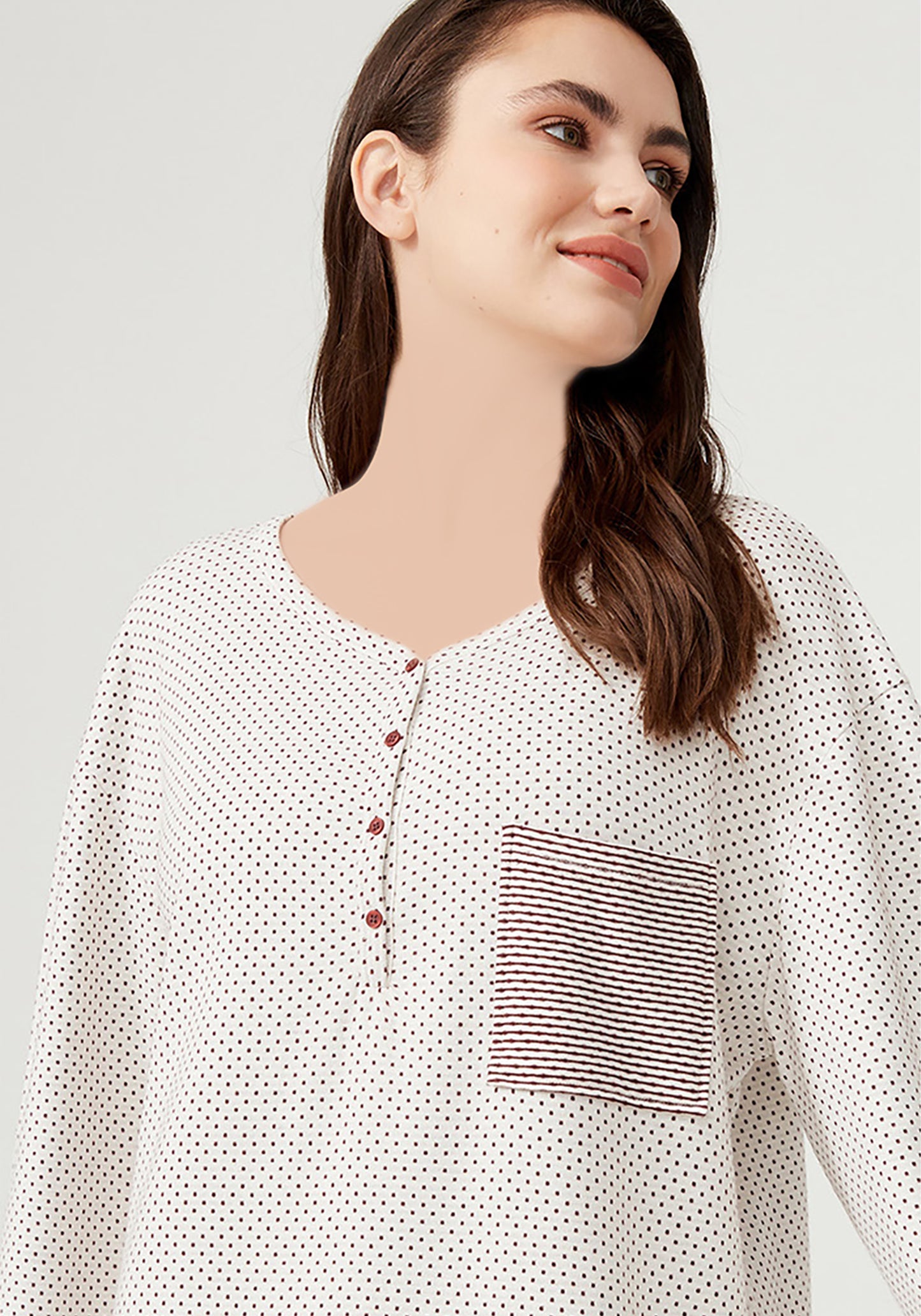 قميص نوم بأكمام طويلة من PLUS